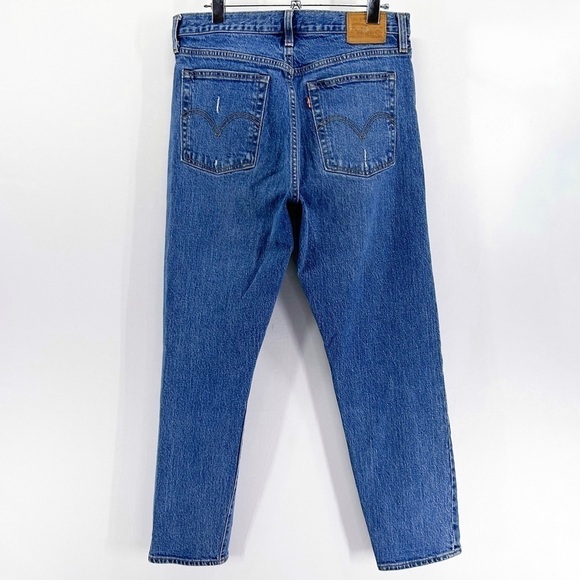 Levi’s Premium Wedgie Icon High Rise Tapered Leg Distressed Button Fly size 30 - Picture 4 of 9